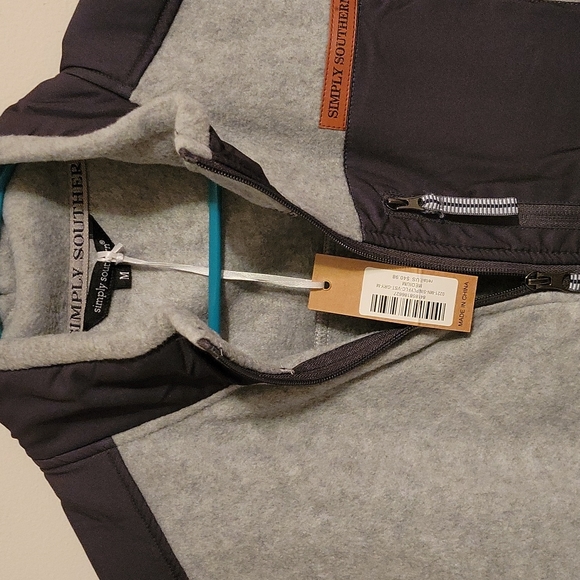 NWT Simply Southern Medium Vest Grey/Black with Leather Accents - Picture 5 of 7